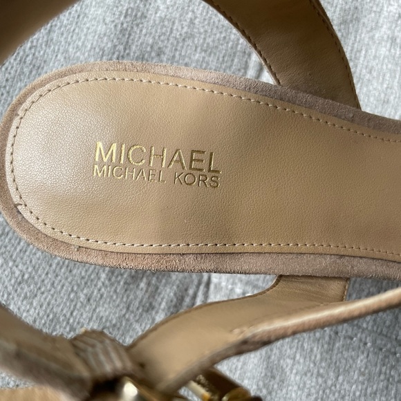 MICHAEL KORS Tan/Beige Slingback sandals 4” heel, size 8M - Picture 5 of 6